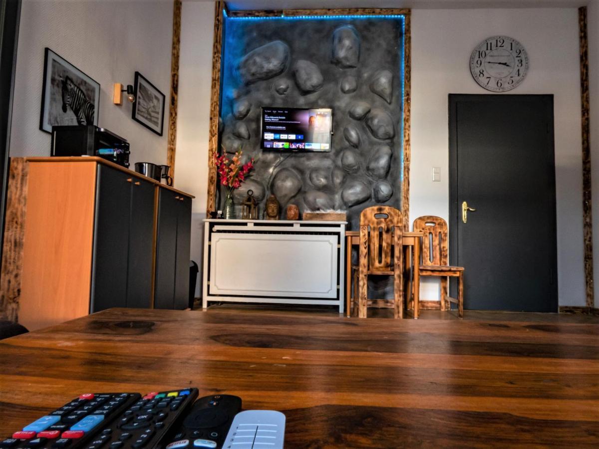 #214 Lux-Flat Im Herzen Von Neuss Mit Netflix & Prime Exterior photo